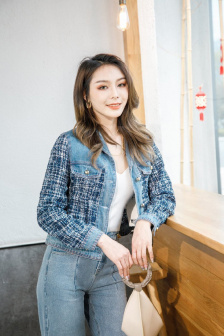衣服一扯小兔子出来了